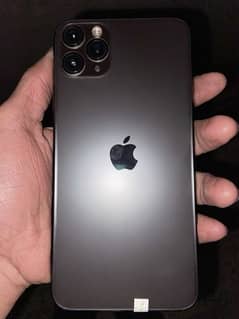 iPhone 11 Pro Max condition 10/10 (03478592986)