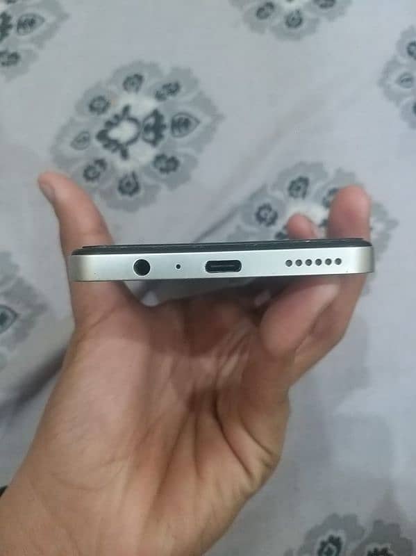 Sparx neo 8 plus urgent sale 4