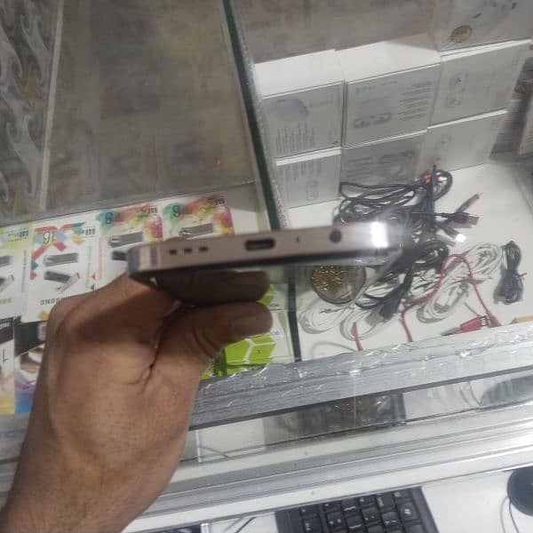 infinix zero 20. . . . . 8/256. . . . 27k. . . connect 03123554470 1