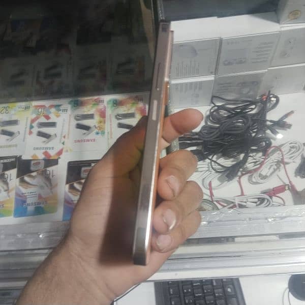 infinix zero 20. . . . . 8/256. . . . 27k. . . connect 03123554470 4