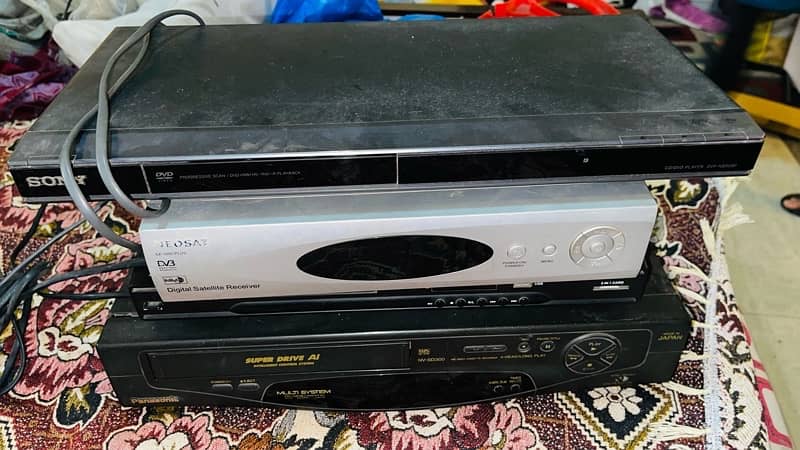 DVD + DVP + VCR + dish reciver 4