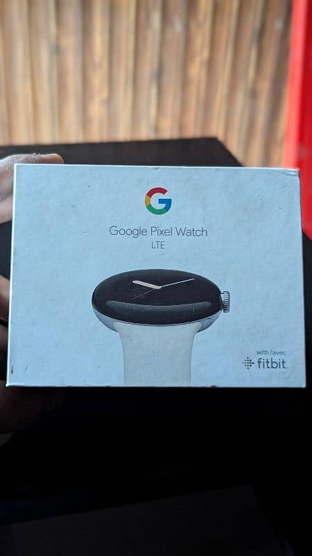 pixel watch with box 0