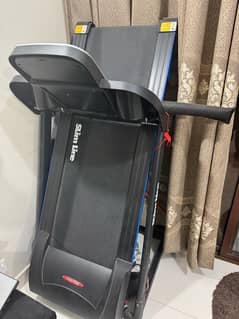 Slimline treadmil TB4000