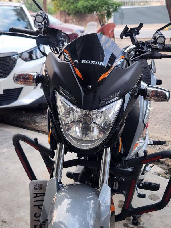 Honda cb 150f fro sale in Valencia Town lahore 1