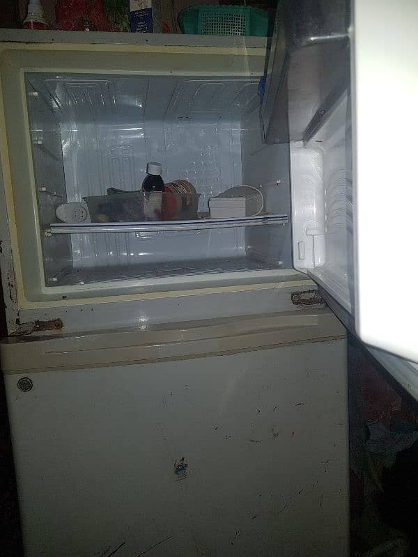 asalamualikum used condition fridge ha 1