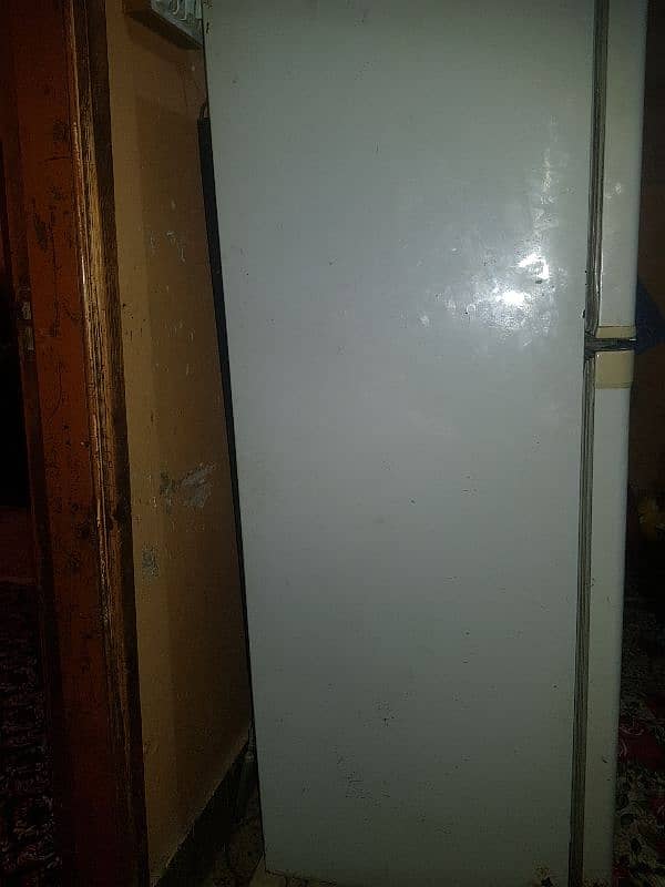 asalamualikum used condition fridge ha 2