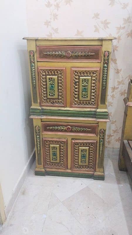 A Bed Set With Two Side Tables And 1 Dressing and mirror 4