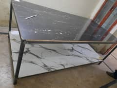 Cutting counter/table