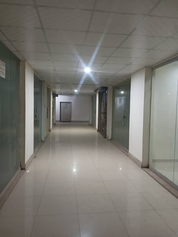 Cornor Office space Available for rent 0