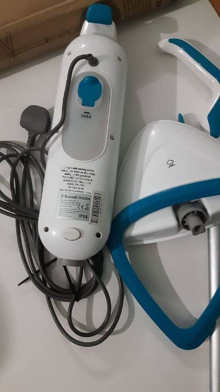 Russell Hobbs Steam Mop Slightly Used 1