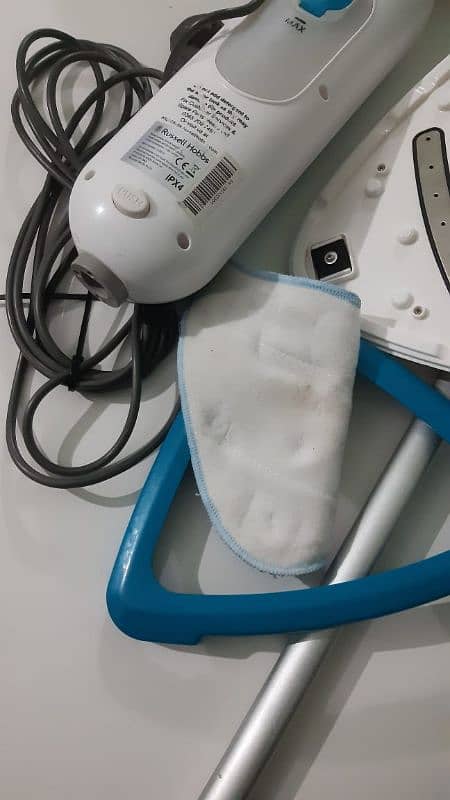 Russell Hobbs Steam Mop Slightly Used 2