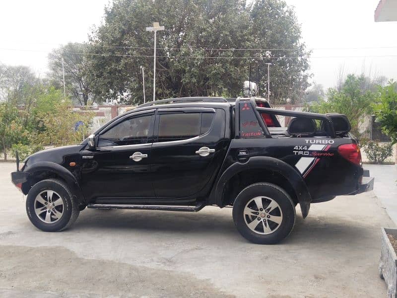 Mitsubishi L200 2009 16