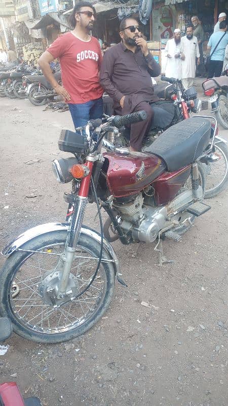 Honda 125cc bike 13