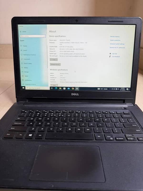 Dell Laptop Core i7 7th Generation 4