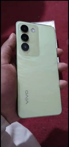 VIVO Y 100