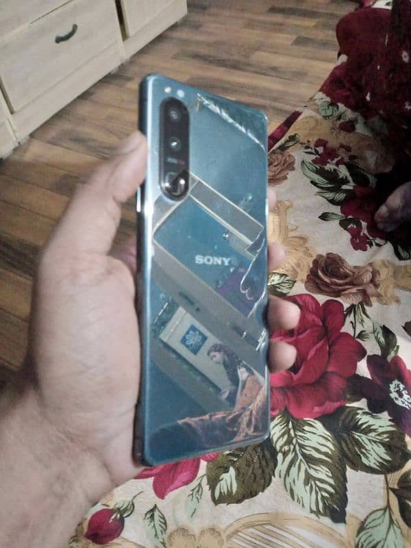 Sony Xperia Mark 3 3