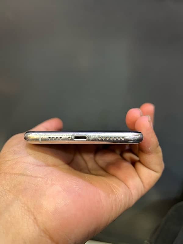 iPhone Xs max physical dual pta 3