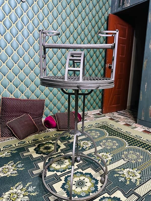 Gray Parrot Iron Stand 2