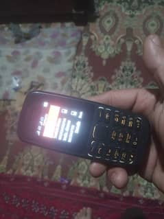 orejnal Nokia set hy koi falt nahe hy