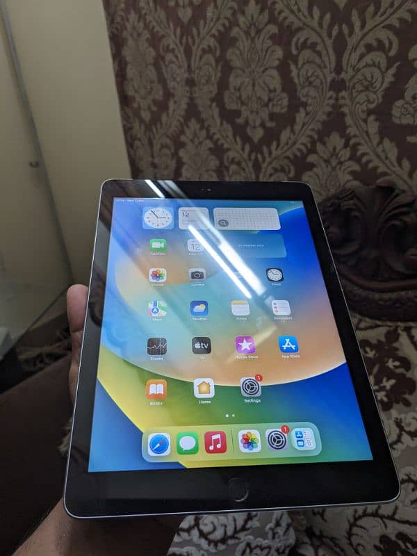 Apple iPad 5th Generation 5