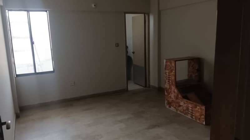 3 BED DD 1st Floor For Rent Available 12