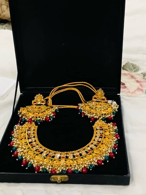 Clive Artificial Gold Jewellery Set For Sale Brand new 2