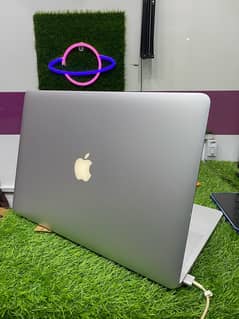 APPLE MACBOOK PRO 2015 i7 15 inc |Only Whatsapp 03215984936