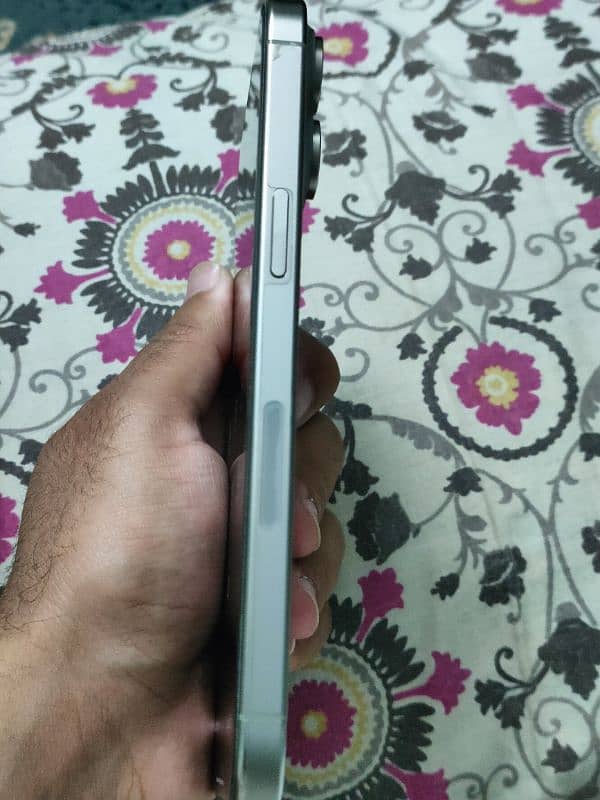 Iphone 15 pro max non pta 1