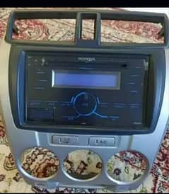 Honda City 2009 to 2019l Genuine CLARION audio unit. Remote control,