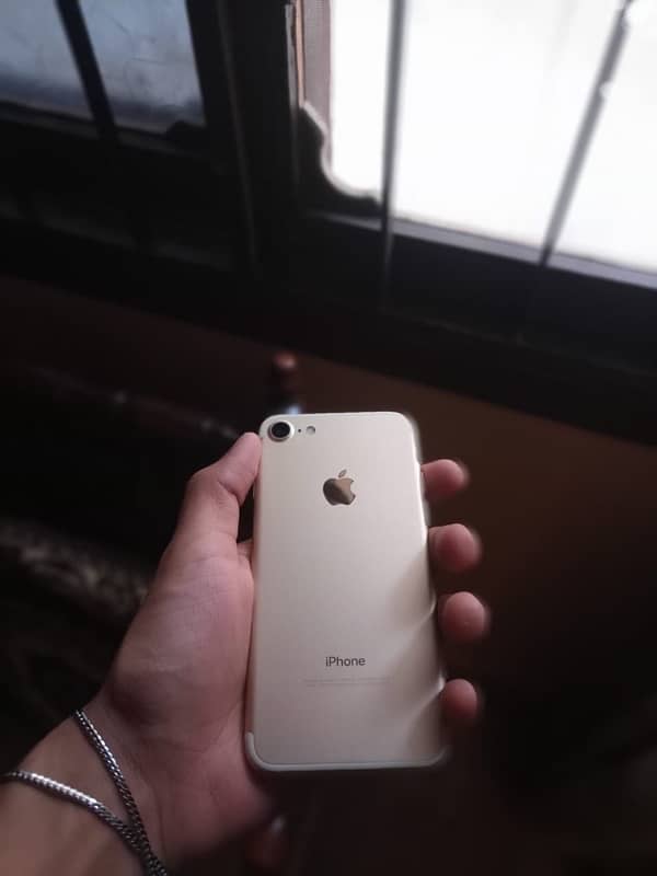 Iphone 7 PTA APPROVED 1