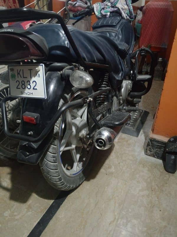 Suzuki gs 150 1