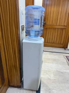 Water Dispenser