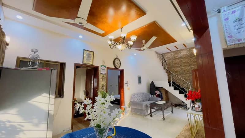 6-Marla Corner House Double Storey Near McDonald's, BB-BLOCK, Bahria Town Lahore. 9