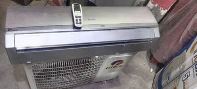 Gree ac 1-5 ton AC DC inverter 10 bye 9 good condition 2 u ripar indoo