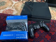 Playstation 4 (id jailbreak) along with 32 inch lcd