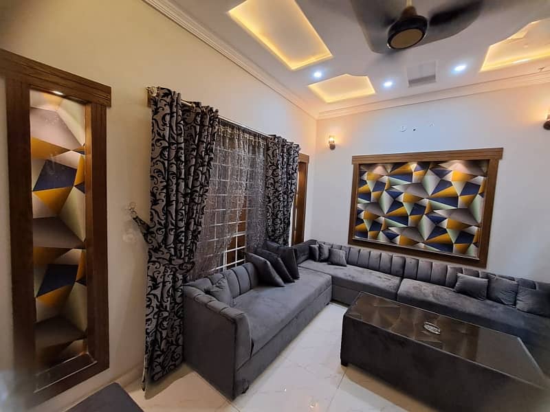 Vip 5 Marla Luxury Furnished Lower Portion For Rent In Bahria Town Lahore 4