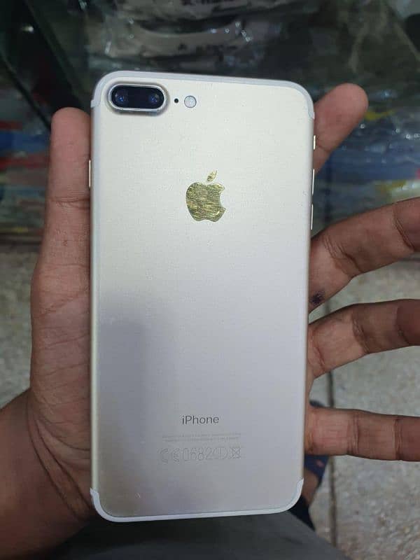 iPhone 7 plus 128 GB pta exchange posebal 2