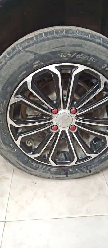 SLIGHTLY USED 15 inch rims for sell VERY BEAUTIFUL 03142596871 3