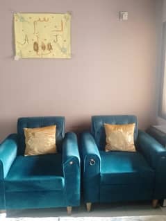 sofa set blue velvet color like new