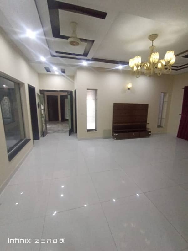 ONE KANAL HOUSE FOR RENT 12