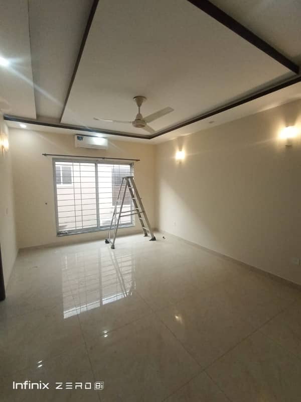 ONE KANAL HOUSE FOR RENT 27