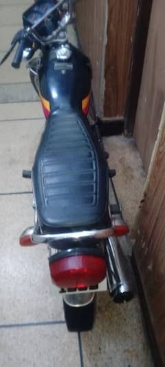 Honda125 new condition golden number