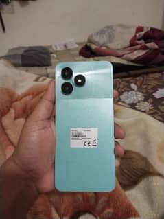 Realme C51 4/128 with complete box