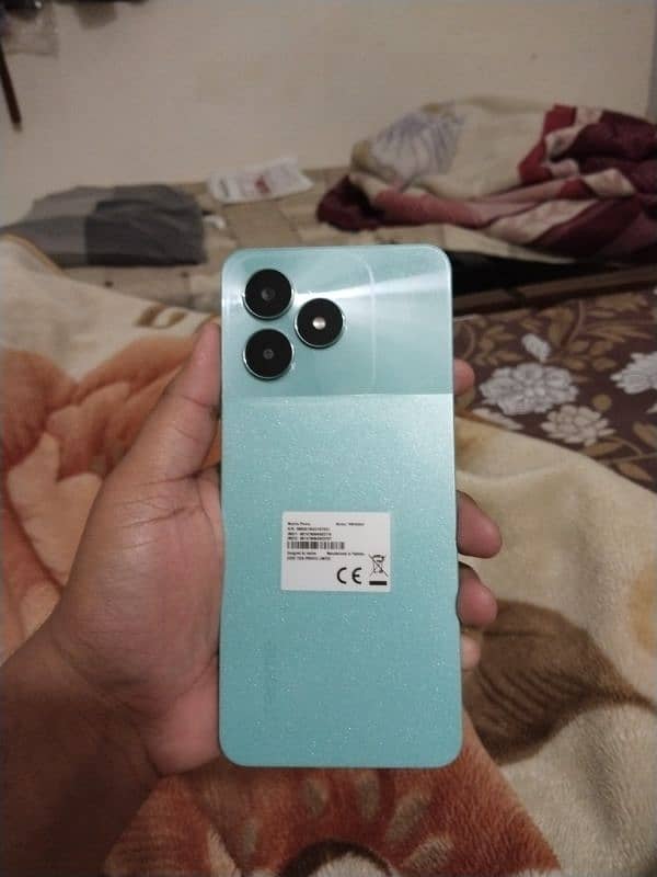 Realme C51 4/128 with complete box 0