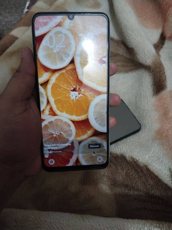 Realme C51 4/128 with complete box 5