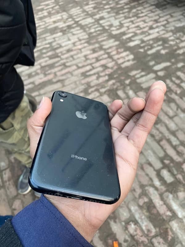 iphone XR factory unlock 4