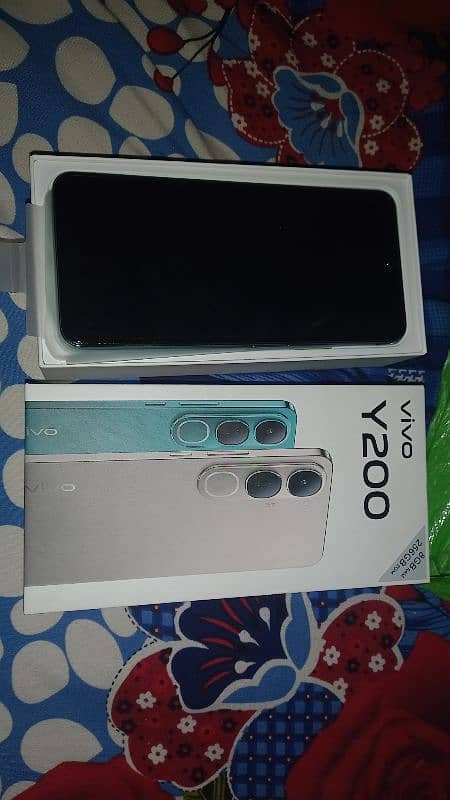 vivo y200 purchase 3 days ago just box open 0