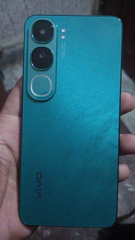 vivo y200 purchase 3 days ago just box open 2