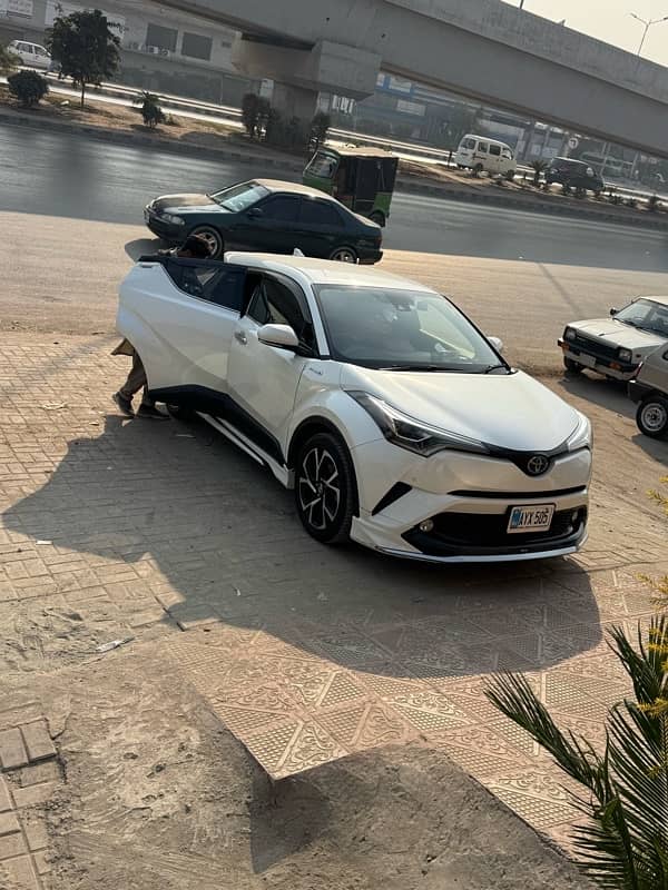 Toyota C-HR 2018 2023 import 2