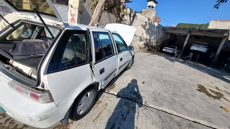 Suzuki Cultus 2014 1